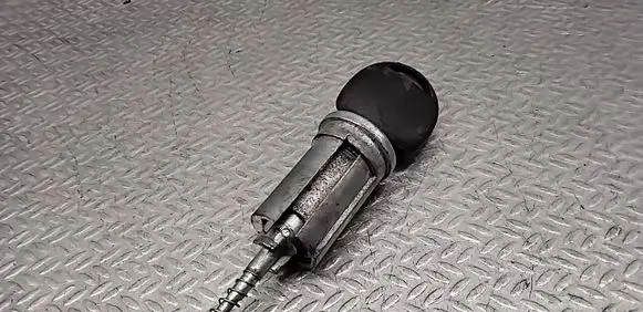 Opel Zafira A Ignition lock 