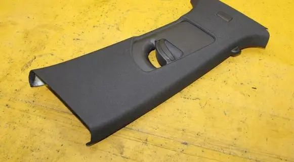 Audi A6 S6 C6 4F (B) pillar trim (bottom)