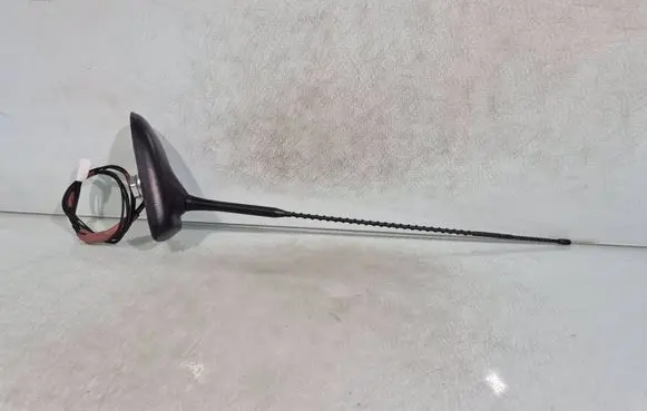 Toyota Avensis T270 Aerial GPS antenna V309075C