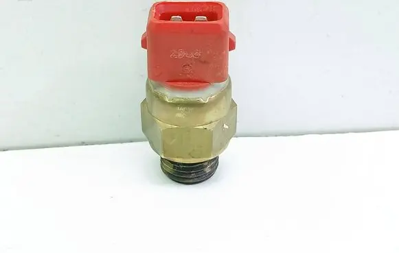 BMW 5 E39 Coolant temperature sensor 1741900