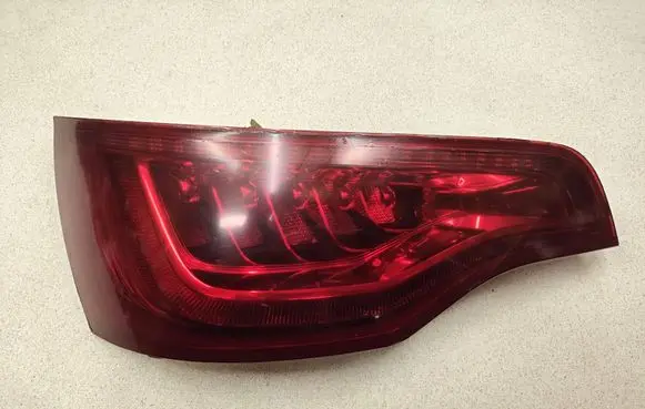 Audi Q7 4L Rear/tail lights 4L0945093F 4L0945093E 30716