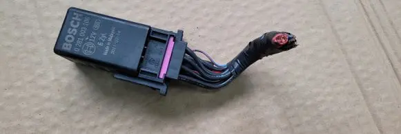 Audi A6 S6 C7 4G Glow plug pre-heat relay 4L0907282A