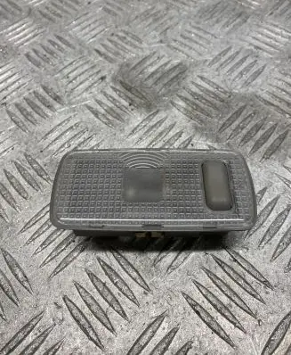 Nissan X-Trail T31 Rear seat light