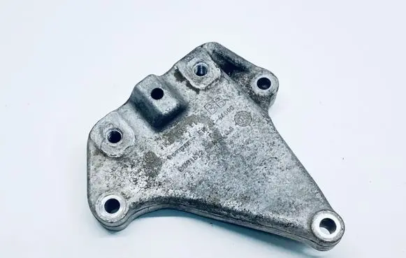 Volkswagen Jetta VI Gearbox mounting bracket 1K0199117BB