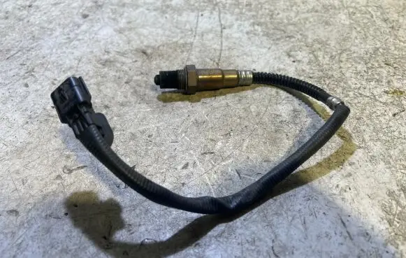 Dacia Sandero Lambda probe sensor H8200437489 0258010110 316031