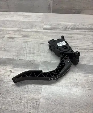 Audi A6 S6 C7 4G Accelerator throttle pedal 8K1723523A