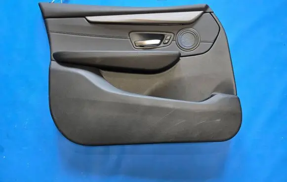 BMW 2 F45 Front door card panel trim