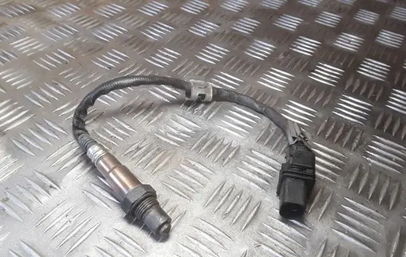 BMW 5 E60 E61 Lambda probe sensor 779159202 0281004019
