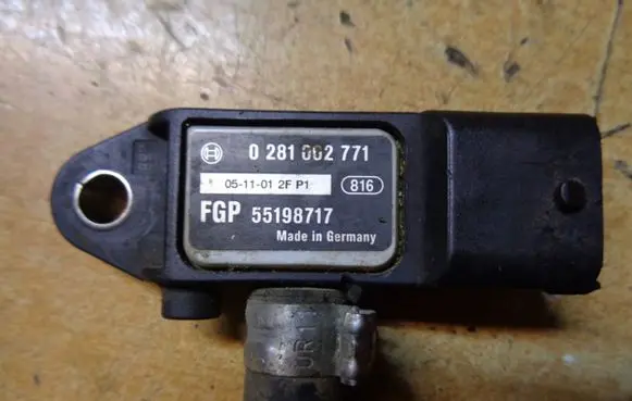 Fiat Doblo Exhaust gas pressure sensor 55198717 0281002771