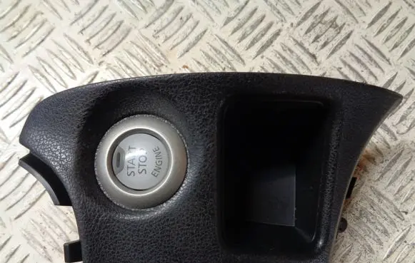 Nissan Note (E12) Engine start stop button switch 684143VV0A CCAB11LP0900T8 WK1A034A1307AG05