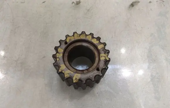 Renault Megane II Crankshaft gear 