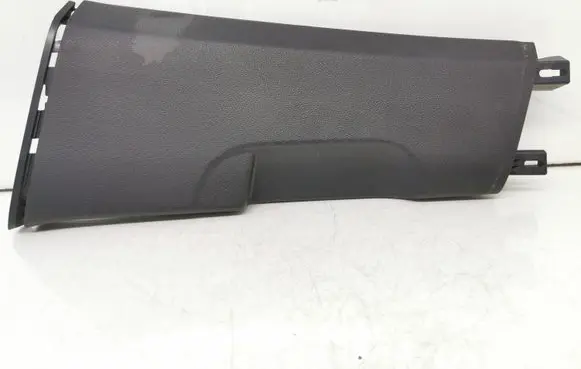 (B) pillar trim (bottom)