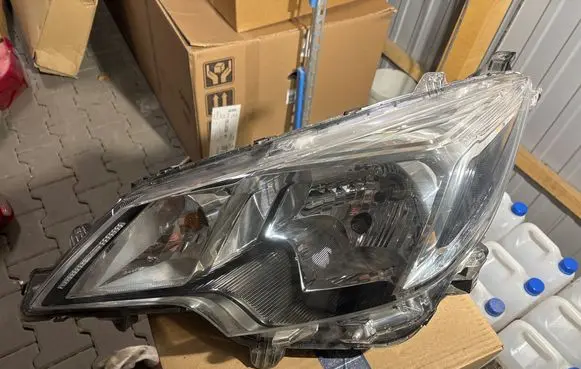 Mitsubishi Space Star Headlight/headlamp 8301D445
