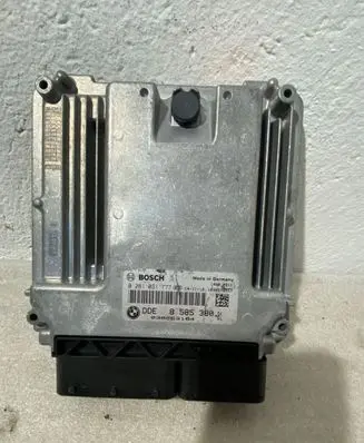 BMW 5 F10 F11 Engine control unit/module 8585380 0281031777