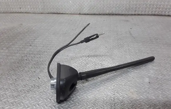 Citroen C-Crosser Radio antenna 