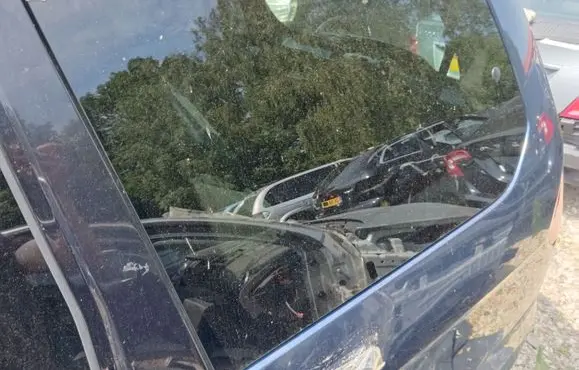 Ford Galaxy Rear side window