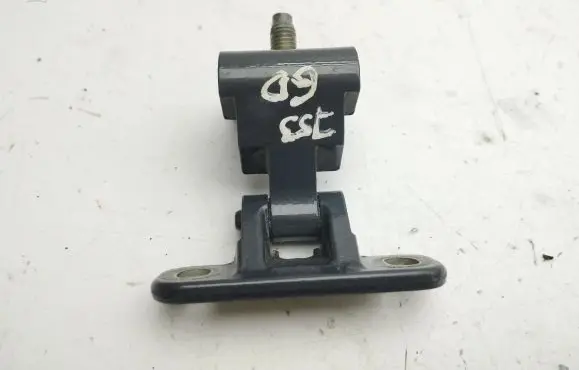 Volkswagen Tiguan Tailgate/trunk/boot hinge 5G6827301D
