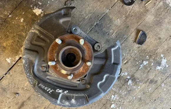Ford Mondeo MK V Rear wheel hub DG9C5B758A