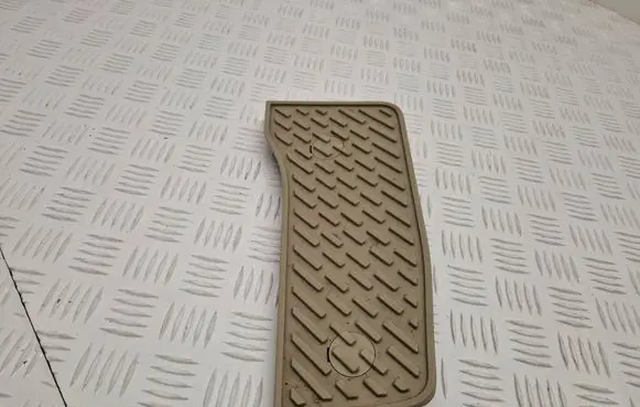 Toyota Land Cruiser (J120) Foot rest pad/dead pedal 6793360010