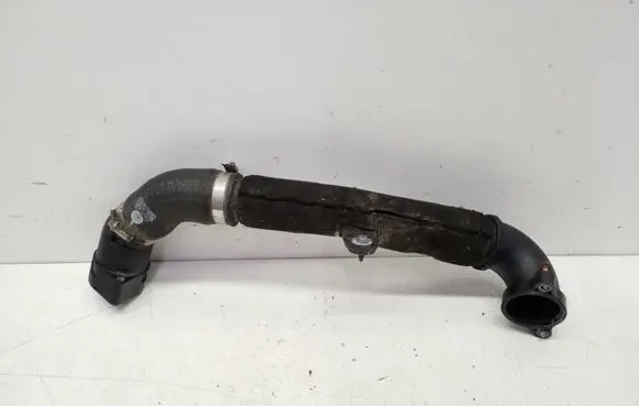 Volkswagen Jetta VI Intercooler hose/pipe 04L131111M 04L145828D