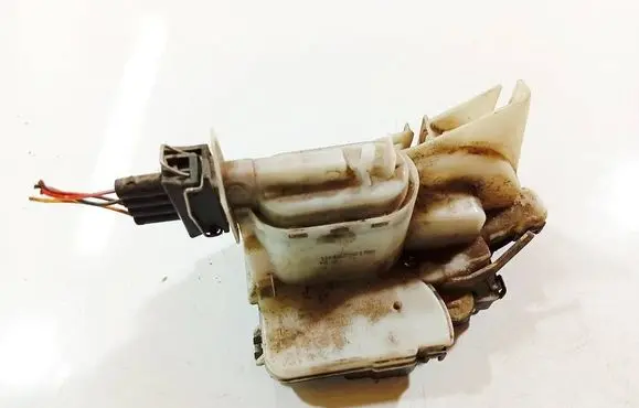 Volkswagen Golf III Rear door lock 1H4862153