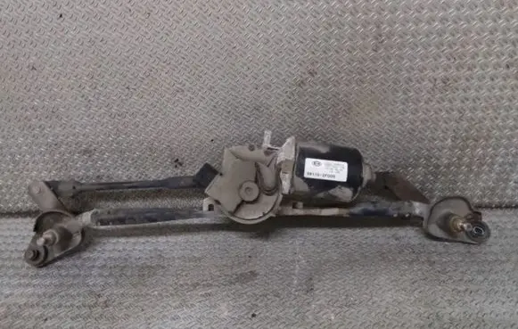 KIA Cerato Front wiper linkage and motor 981102F000