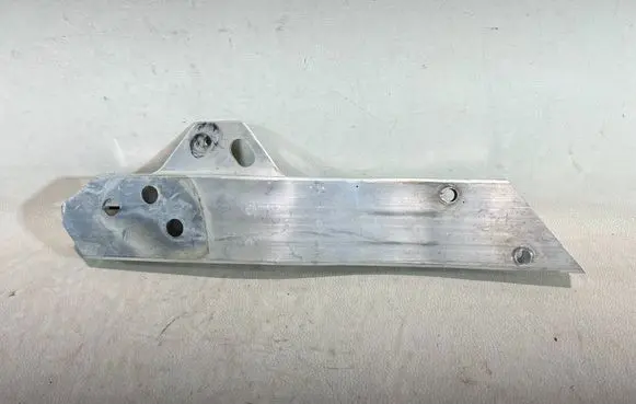 Mercedes-Benz E W213 Radiator support slam panel bracket T52782A