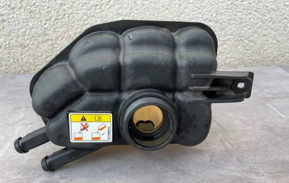 Land Rover Range Rover Evoque L551 Coolant expansion tank/reservoir K8D28K218AB