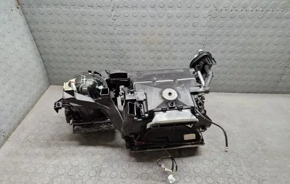 BMW X3 F25 Interior heater climate box assembly 9184306