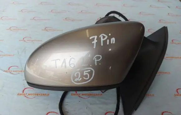 Volkswagen PASSAT B7 Front door electric wing mirror 3C0857933A