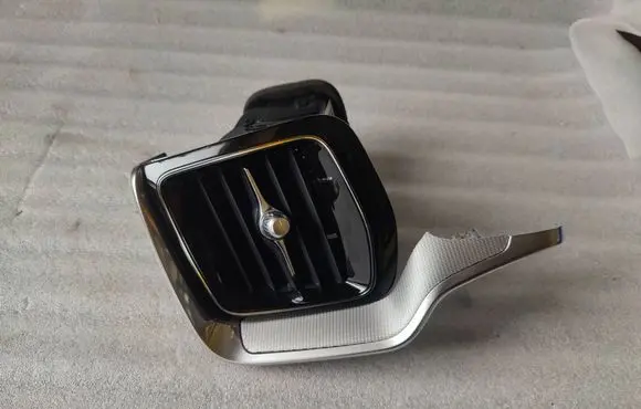 Volvo V60 Dashboard side air vent grill/cover trim 31477875 AD7GP 20190121