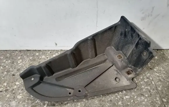 Lexus RX 450H Rear bumper underbody cover/under tray 5872348060