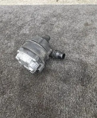 BMW 1 F20 F21 Electric auxiliary coolant/water pump 8637953 0392024062 20170414