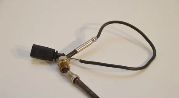 Audi Q7 4M Exhaust gas temperature sensor 4M0906088AD