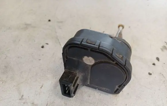 Audi A6 S6 C4 4A Headlight level adjustment motor 8A0941295B 4A0941295
