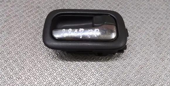 Nissan X-Trail T30 Front door interior handle