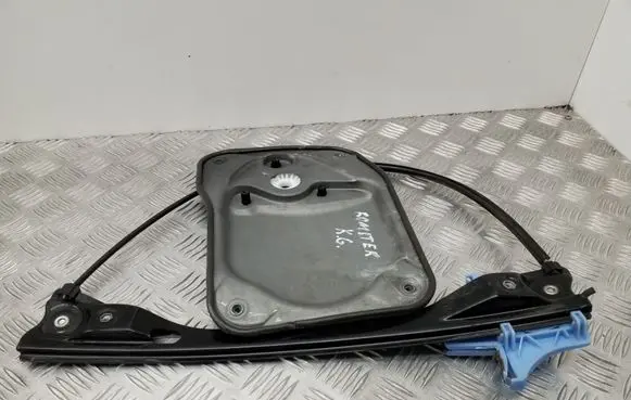 Skoda Roomster (5J) Rear window lifting mechanism without motor