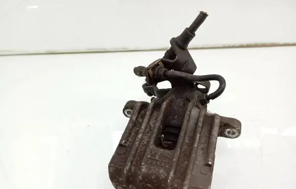 Skoda Octavia Mk2 (1Z) Rear brake caliper