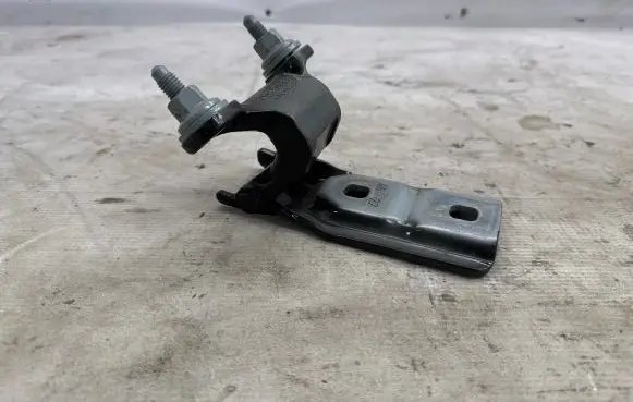 BMW X2 F39 Tailgate/trunk/boot hinge 17120310 7423840