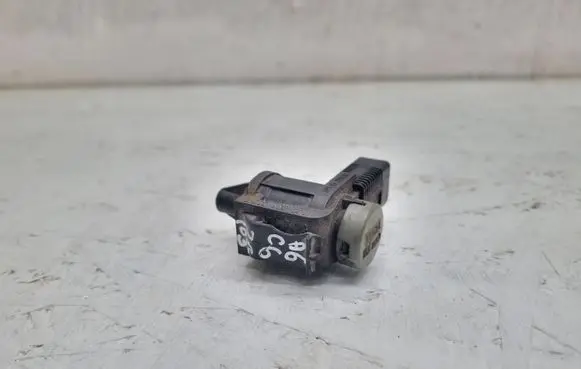 Audi A6 S6 C6 4F Turbo solenoid valve 1J0906283C