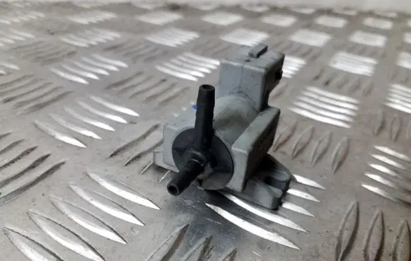 Opel Mokka Turbo solenoid valve 55590347