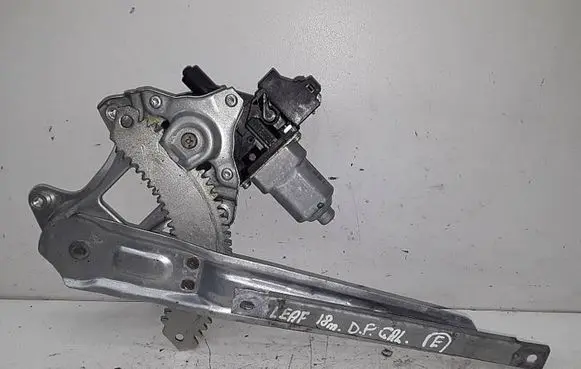Nissan Leaf II (ZE1) Rear door window regulator with motor 82731DV01C 7208