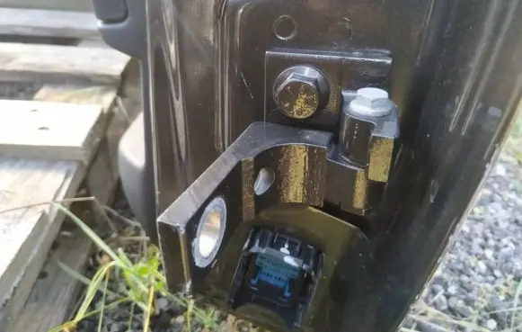 Fiat Bravo Rear door lower hinge