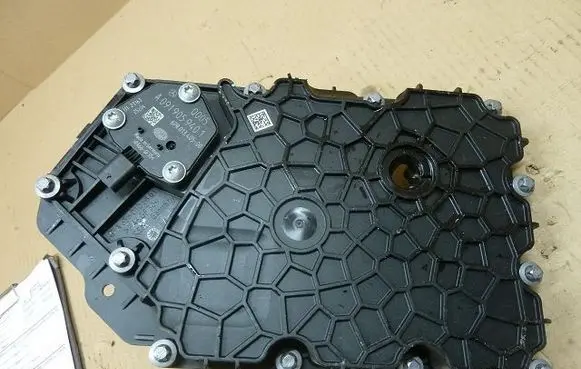 Mercedes-Benz GLC C253 Oil sump A6560106801T