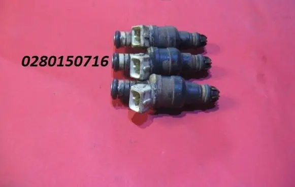 BMW 5 E39 Fuel injector 0280150716