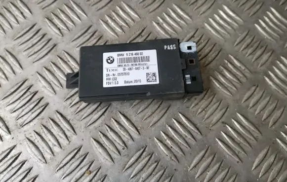 BMW 5 F10 F11 Seat heating relay 9216468 921646802