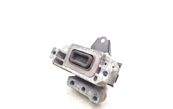 Mitsubishi Outlander Engine mount bracket A61093A