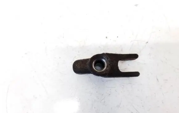 KIA Sorento Fuel Injector clamp holder