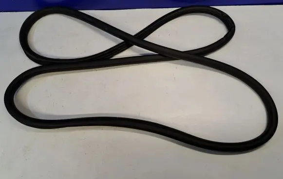 Porsche Cayenne (92A) Rubber seal front coupe door 7P0867365H