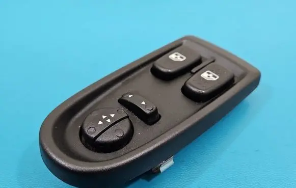 Iveco Daily 4th gen Electric window control switch IMPRK1586702